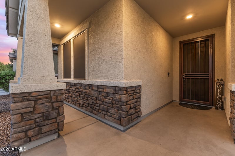 7910 N 82nd Ln, Glendale, AZ 85303