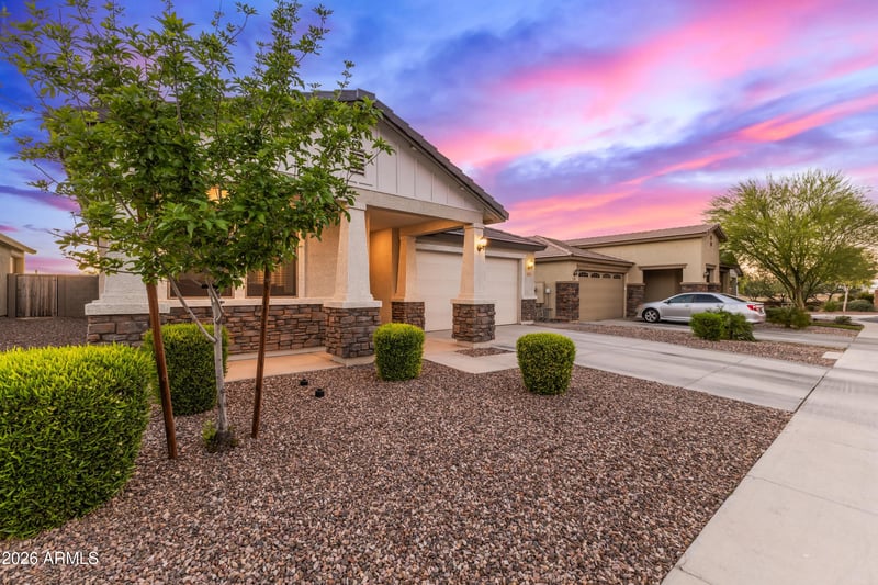 7910 N 82nd Ln, Glendale, AZ 85303