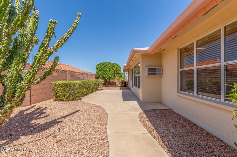 7910 Navarro Ave, Mesa, AZ 85209