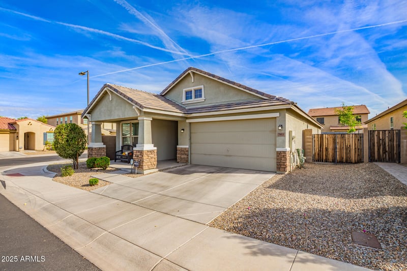 7911 25th St, Phoenix, AZ 85042