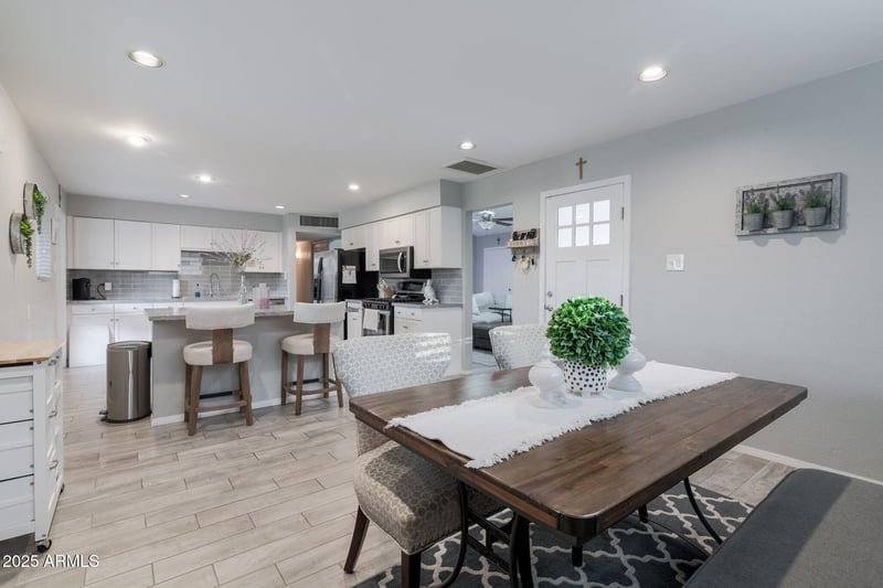 7912 Moreland St, Scottsdale, AZ 85257