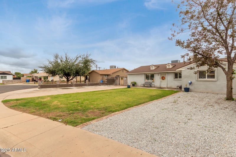 7913 Verde Ln, Phoenix, AZ 85033