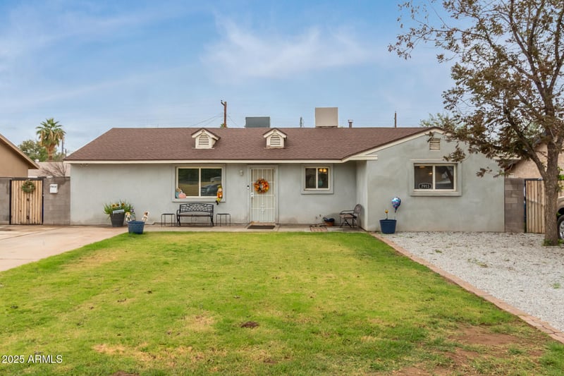 7913 Verde Ln, Phoenix, AZ 85033