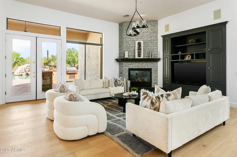 7914 Softwind Dr, Scottsdale, AZ 85255
