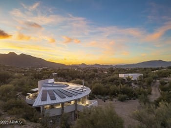 7915 Primrose Pa, Carefree, AZ 85377