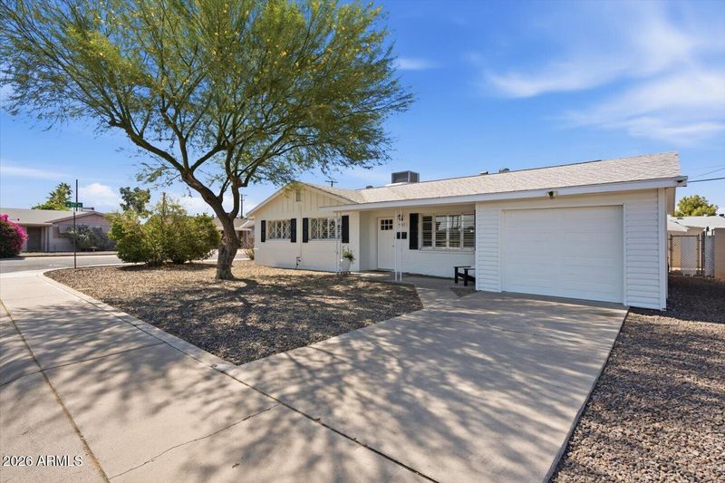 7917 E Belleview St, Scottsdale, AZ 85257