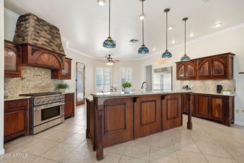 7917 Cave Creek Rd, Carefree, AZ 85377