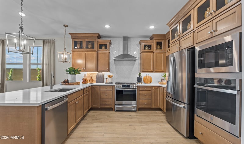 7917 N 77th Dr, Glendale, AZ 85303