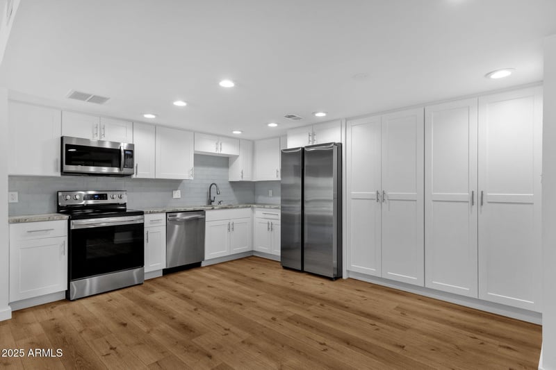 7920 Camelback Rd #104, Scottsdale, AZ 85251