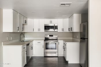 7920 Camelback Rd #110, Scottsdale, AZ 85251