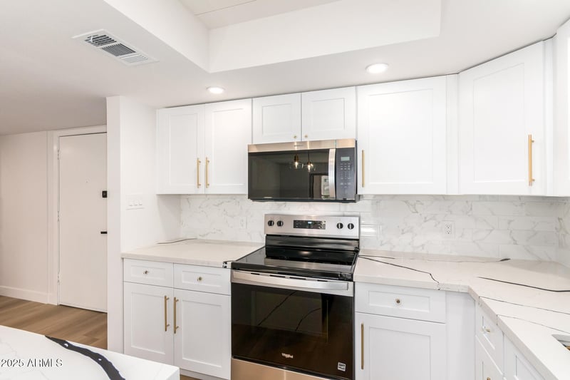 7920 Camelback Rd #301, Scottsdale, AZ 85251