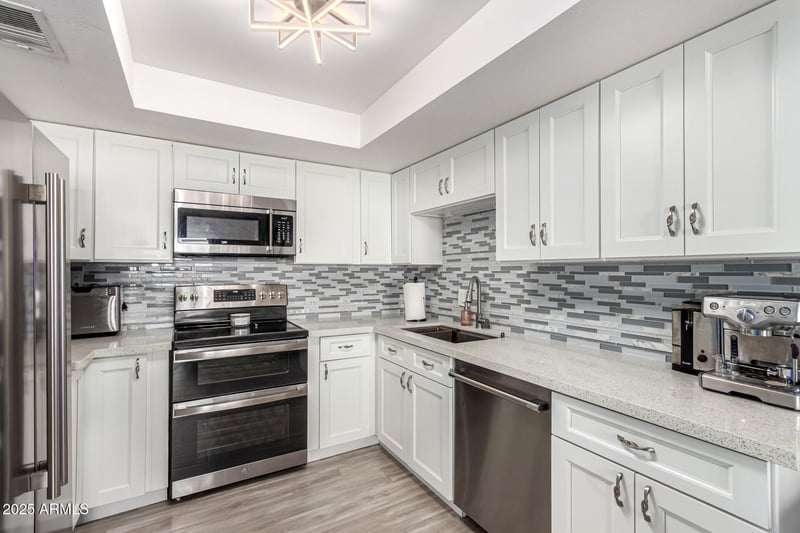 7920 Camelback Rd #409, Scottsdale, AZ 85251