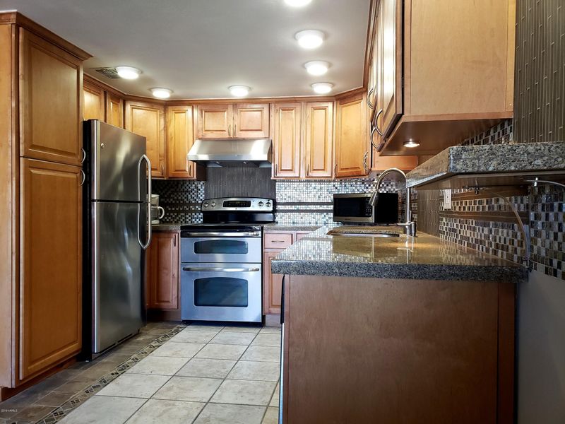 7920 E Camelback Bldg 23 Rd #605, Scottsdale, AZ 85251