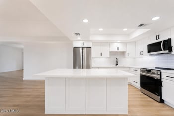 7920 Camelback Rd #212, Scottsdale, AZ 85251