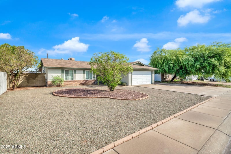 7920 Greer Ave, Peoria, AZ 85345