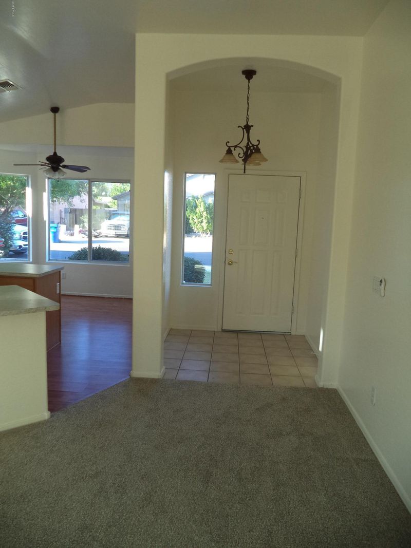 7921 E Hampton Ave, Mesa, AZ 85209