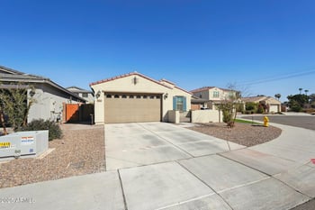 7922 Pasadena Ave, Glendale, AZ 85303