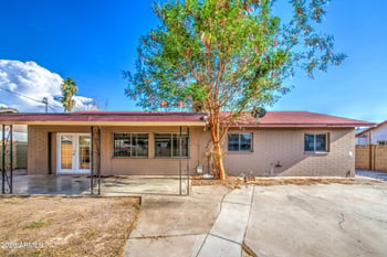 7922 W Earll Dr, Phoenix, AZ 85033