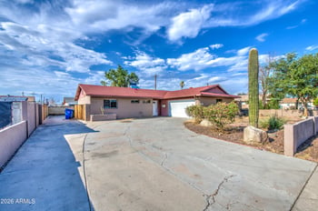 7922 W Earll Dr, Phoenix, AZ 85033
