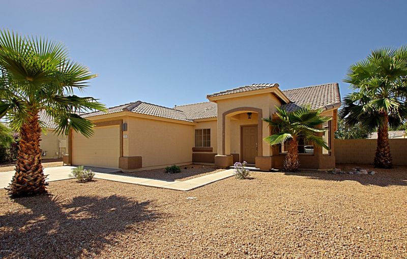 7923 E Camino St, Mesa, AZ 85207