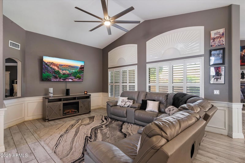 7925 Osage Ave, Mesa, AZ 85212