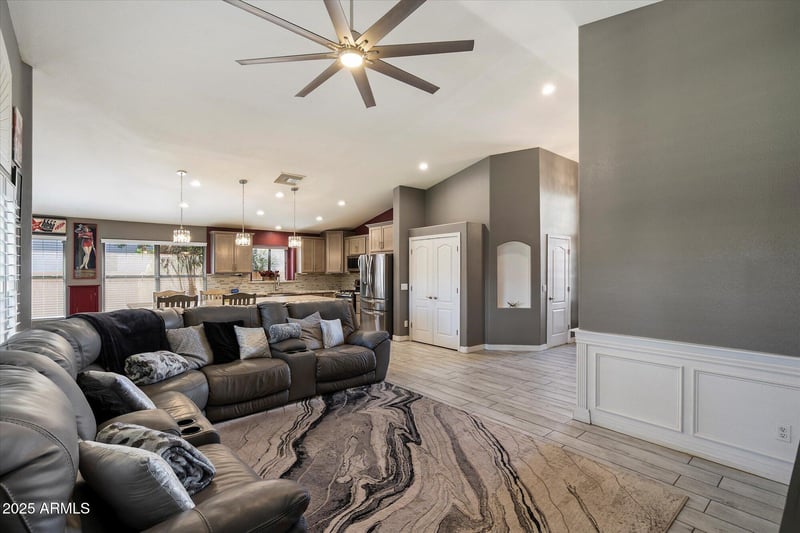 7925 Osage Ave, Mesa, AZ 85212