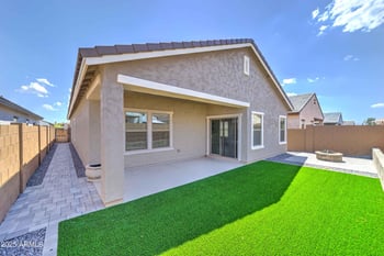 7926 Frier Dr, Glendale, AZ 85303