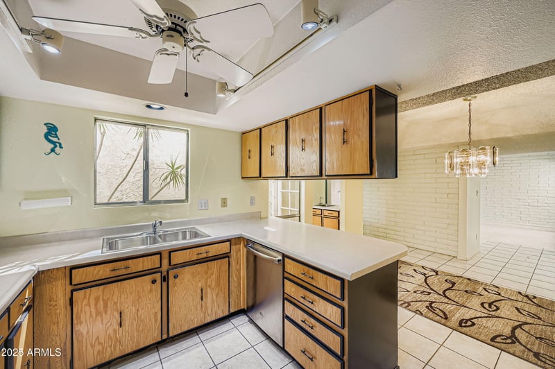 7927 Bonnie Rose Ave, Scottsdale, AZ 85250