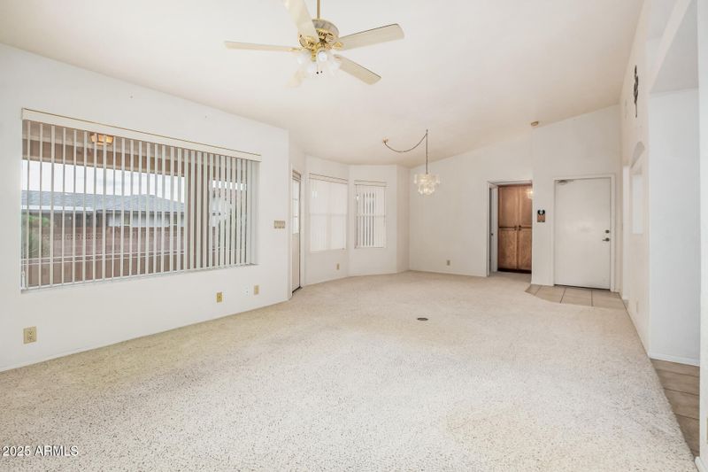 7927 E Natal Ave, Mesa, AZ 85209