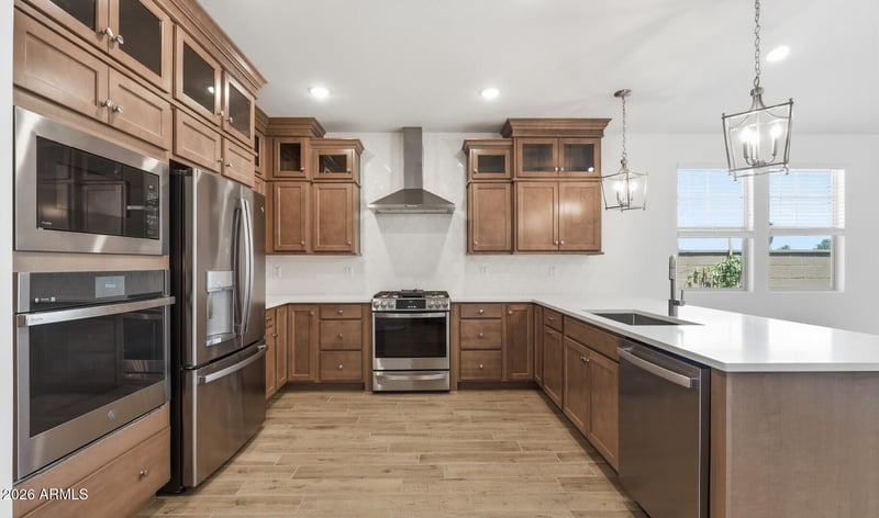 7927 N 77th Ave, Glendale, AZ 85303
