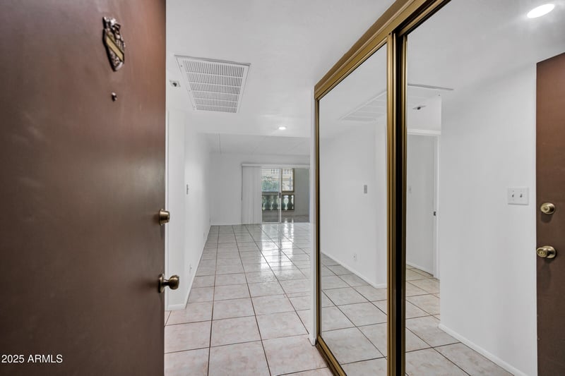 7930 Camelback Rd #106, Scottsdale, AZ 85251
