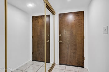 7930 Camelback Rd #106, Scottsdale, AZ 85251