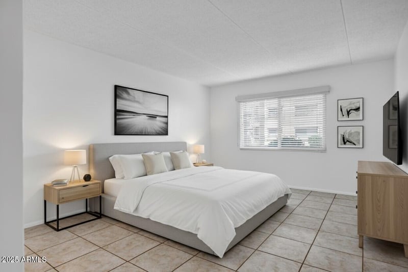 7930 Camelback Rd #106, Scottsdale, AZ 85251