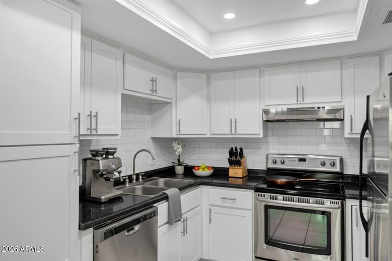 7930 Camelback Rd #106, Scottsdale, AZ 85251