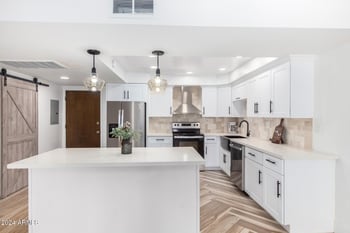7930 Camelback Rd #111, Scottsdale, AZ 85251