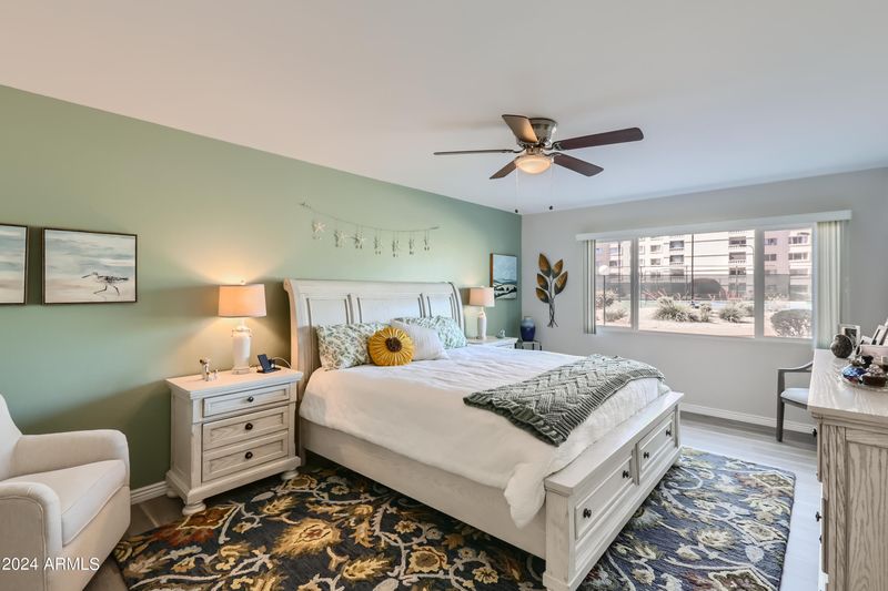 7930 E Camelback Rd #102, Scottsdale, AZ 85251