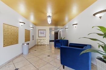 7930 Camelback Rd #207, Scottsdale, AZ 85251