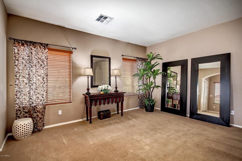7931 W Lumbee St, Phoenix, AZ 85043