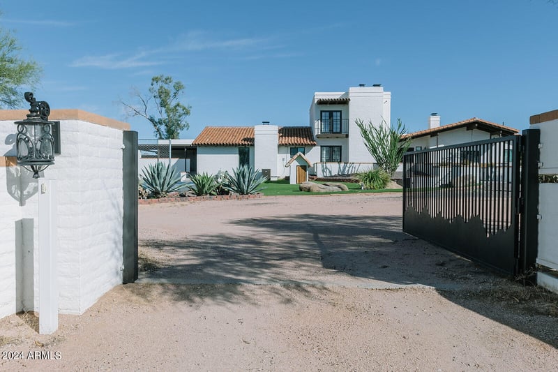7932 E Dynamite Blvd, Scottsdale, AZ 85266
