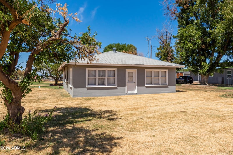 7934 W Orangewood Ave, Glendale, AZ 85303