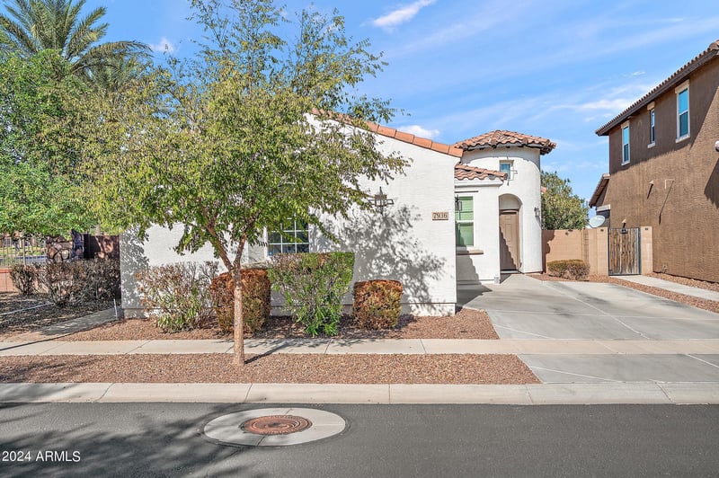 7936 7th Way, Phoenix, AZ 85042