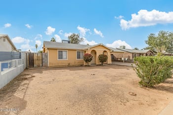 7937 Hazelwood St, Phoenix, AZ 85033