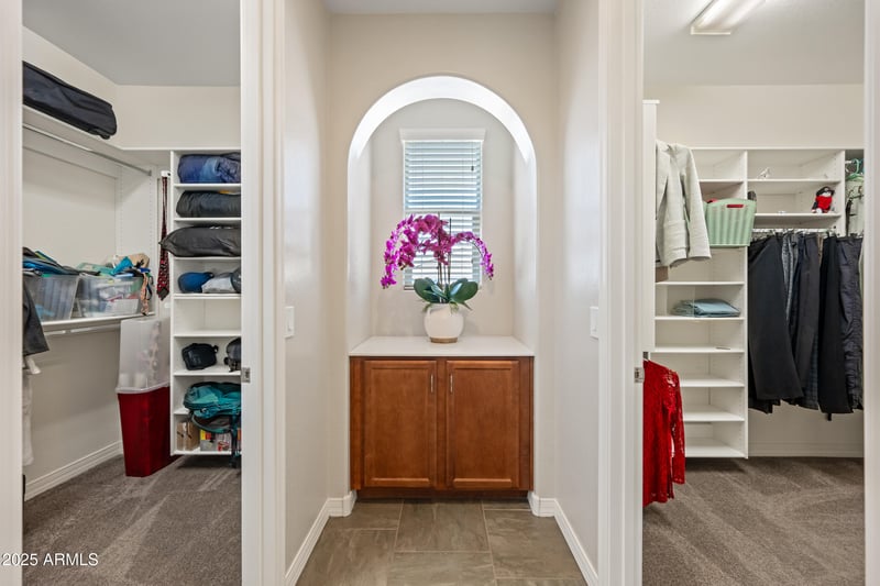 7939 Fetlock Trl, Peoria, AZ 85383