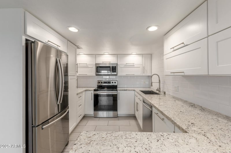 7940 Camelback Rd #307, Scottsdale, AZ 85251