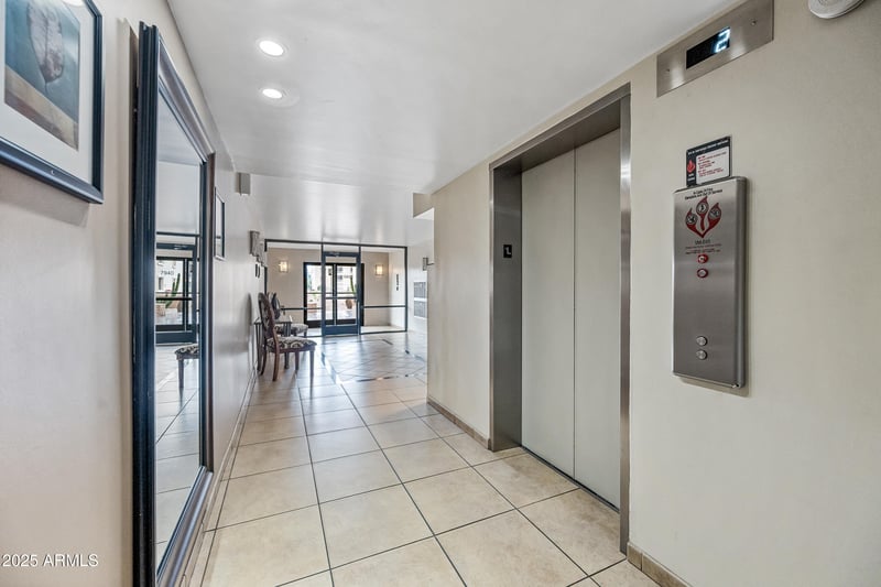 7940 Camelback Rd #411, Scottsdale, AZ 85251