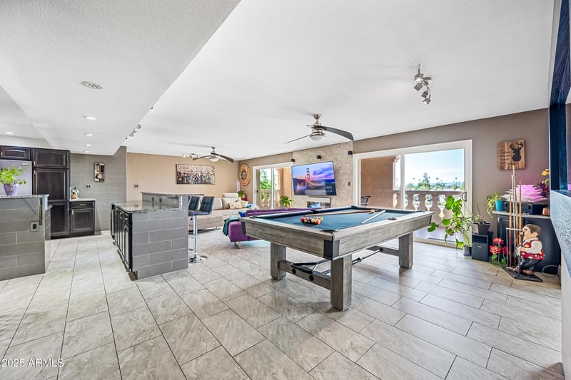 7940 Camelback Rd #411, Scottsdale, AZ 85251
