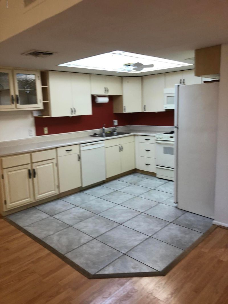 7940 E Camelback Rd #108, Scottsdale, AZ 85251