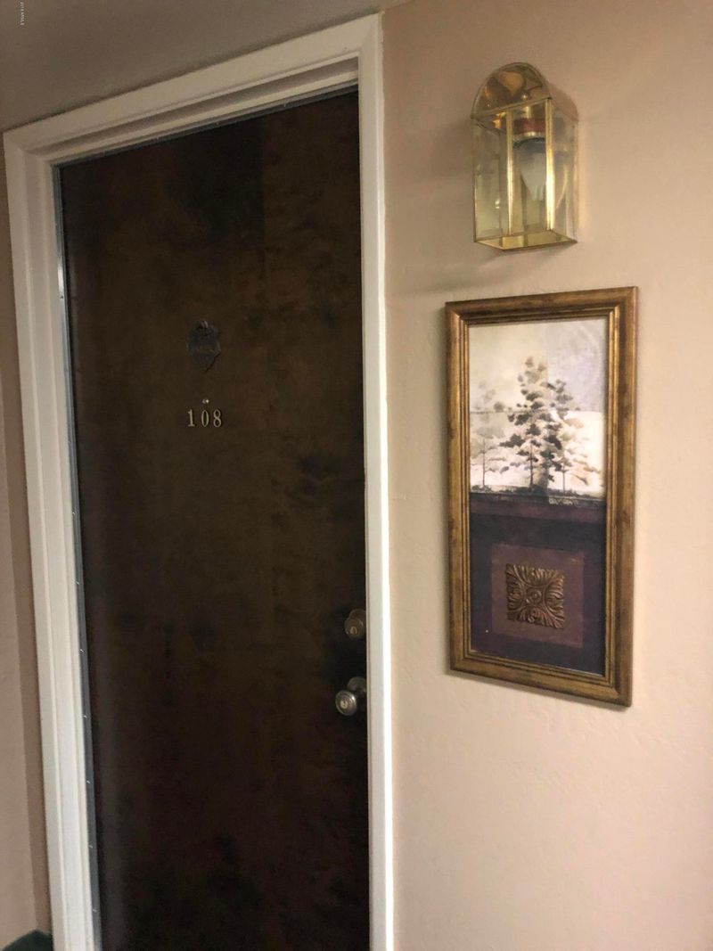 7940 E Camelback Rd #108, Scottsdale, AZ 85251
