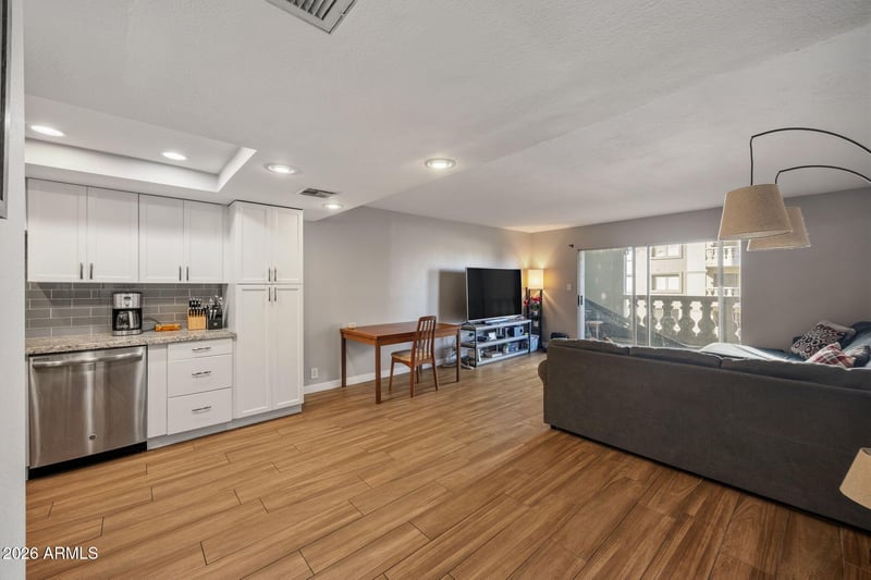 7940 E Camelback Rd #205, Scottsdale, AZ 85251