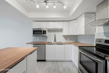 7940 Camelback Rd #210, Scottsdale, AZ 85251